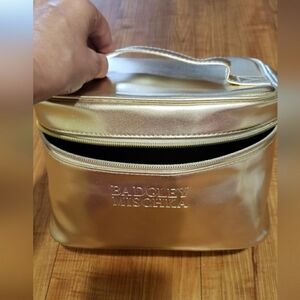 Badgley Mischka Cosmetic/ Travel Toiletry Bag or Can Be Used As A Purse 💝